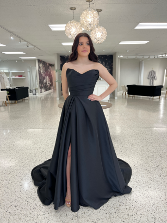 Olivia Harlow Linzi Black #0 default thumbnail
